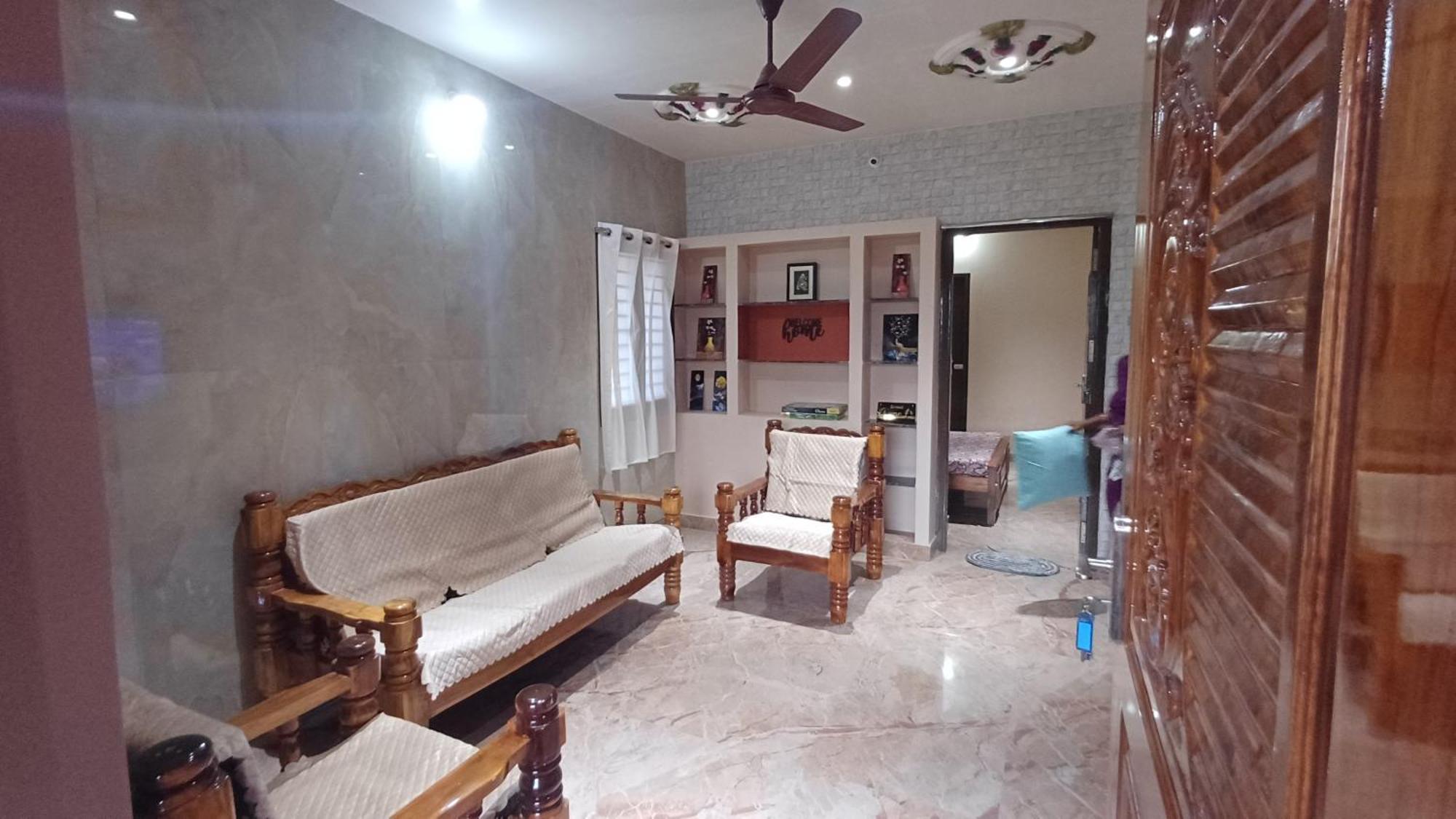 Shi'S Thulasi 2Bhk In Coimbatore Near To Karpagam College, Palakkad Highway, Rathinam College And More Exteriör bild